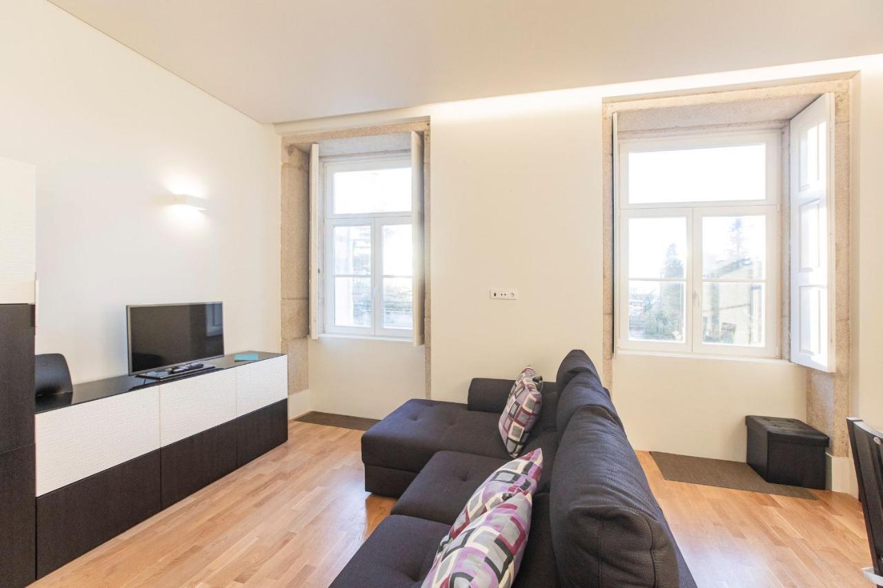 Modern 2Br Duplex Downtown By Art District By Lovelystay 포르투 외부 사진