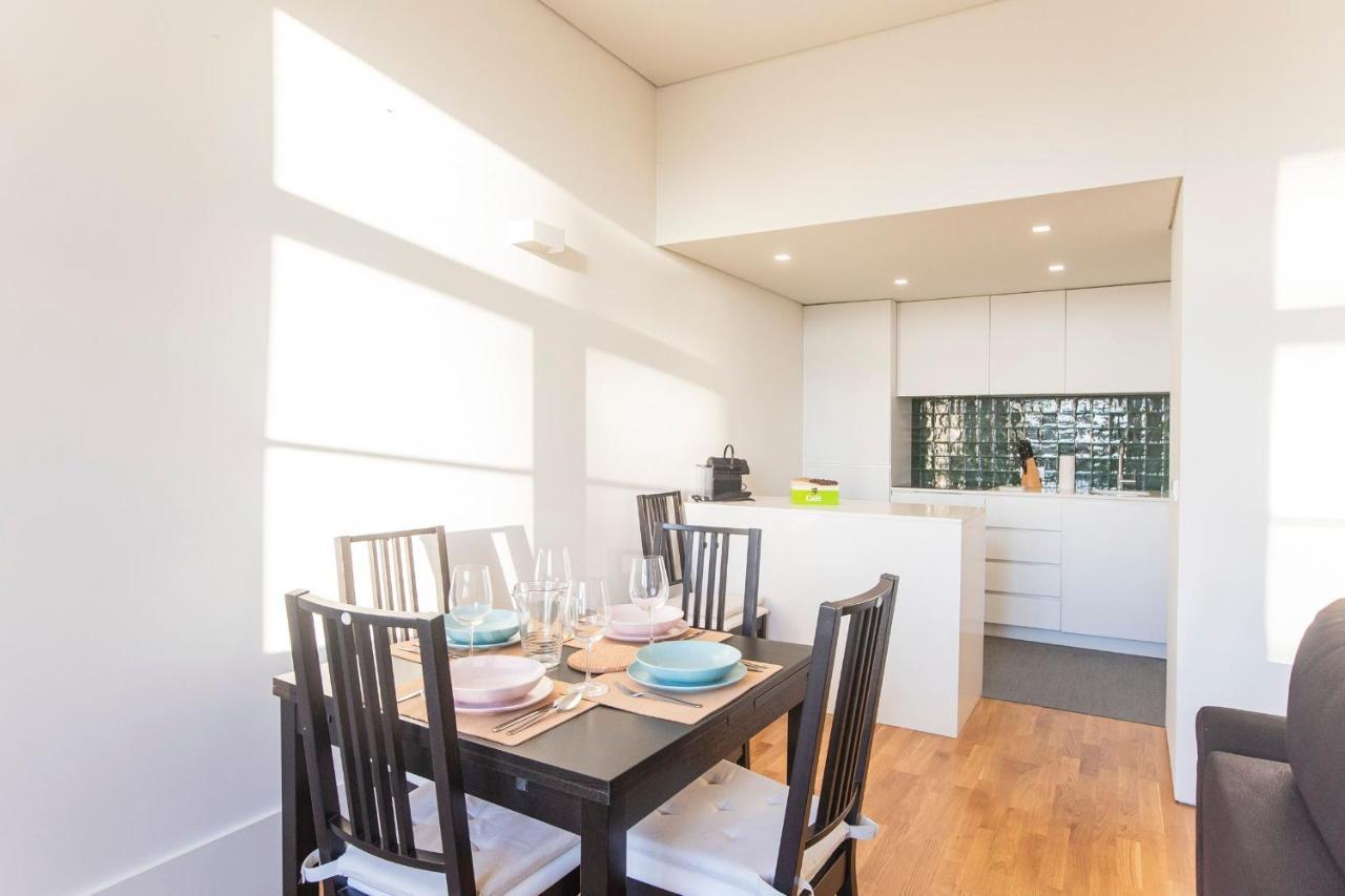 Modern 2Br Duplex Downtown By Art District By Lovelystay 포르투 외부 사진